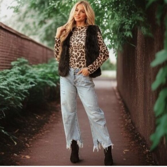 Special A High Rise Light Wash Barrel Jeans SZ 29/9 NWT - Picture 5 of 12